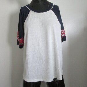 NWT TORRID Embroidered Sleeve Top